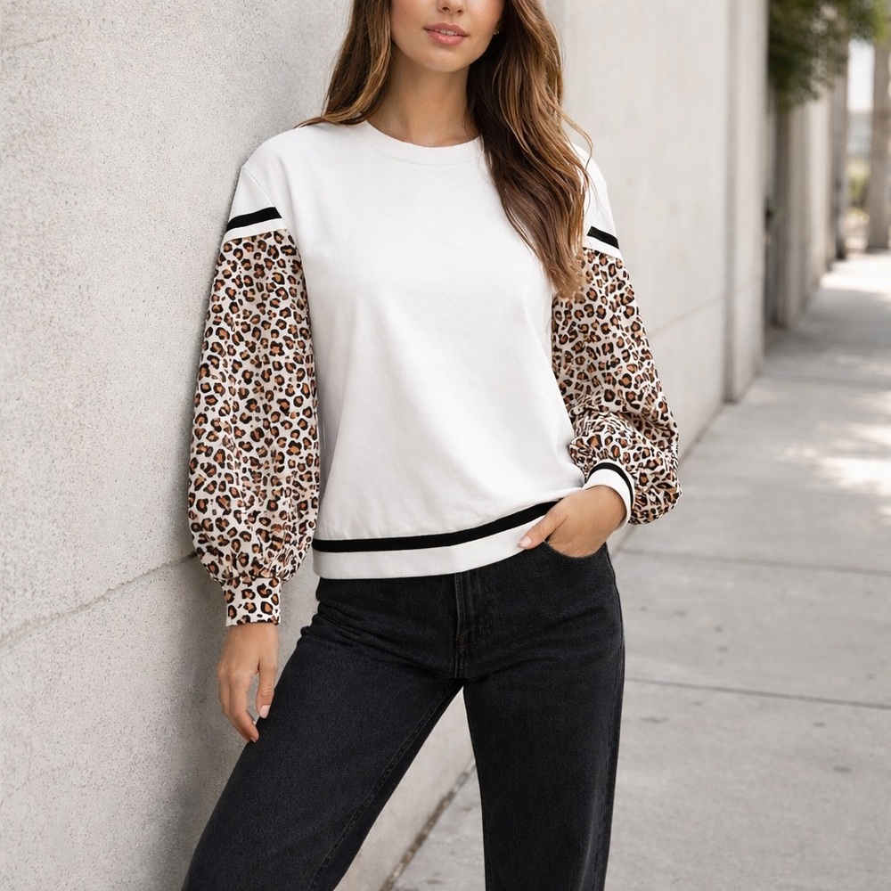 Imperial Leopard Sleeve Balloon Sweatshirt | Small | Street Style
